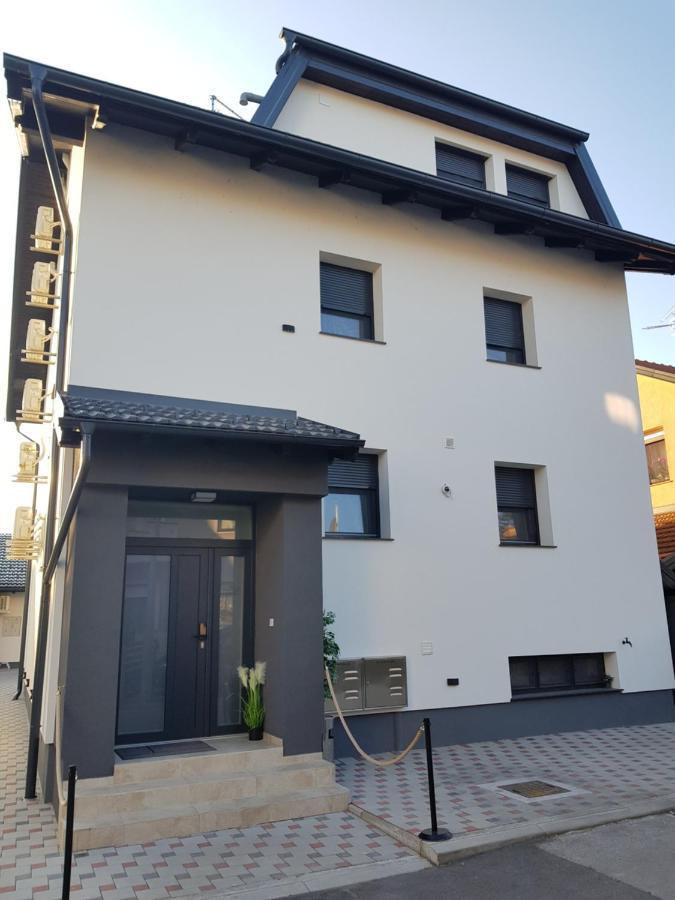 Royal Palace Varazdin Exterior photo